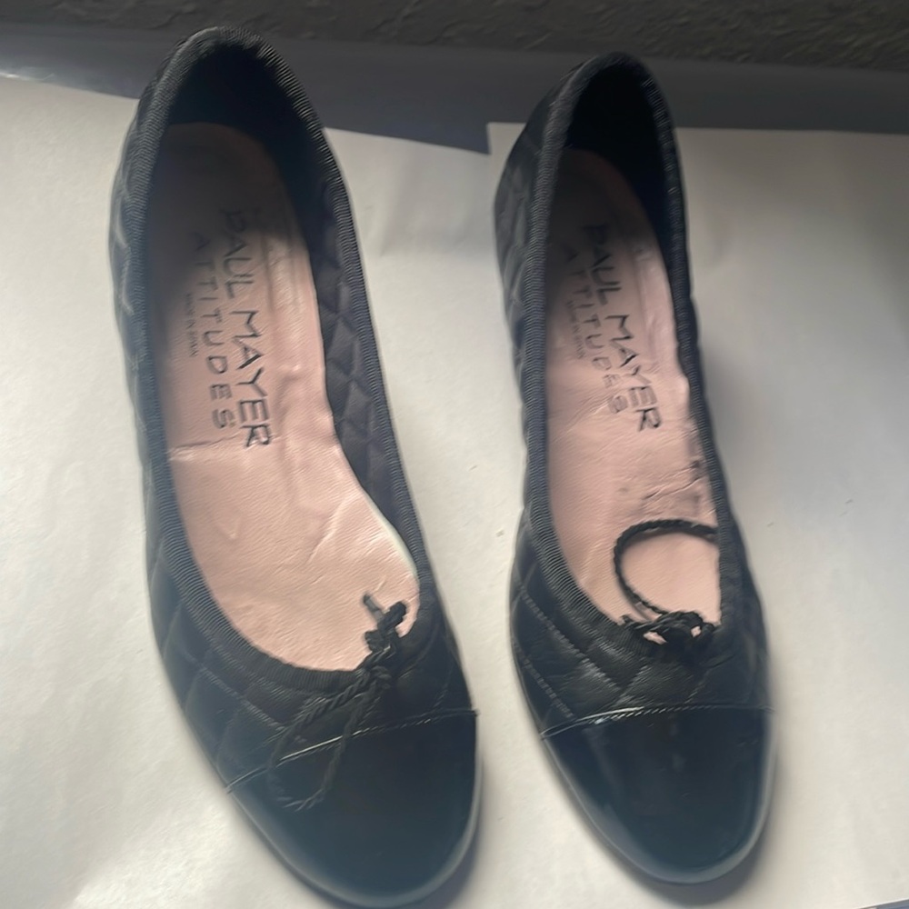 Paul Mayer kitten heels size 7B